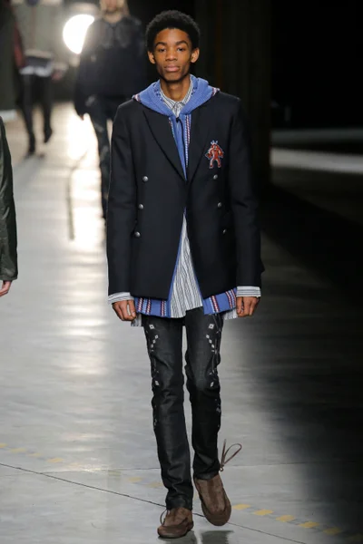 Look 49